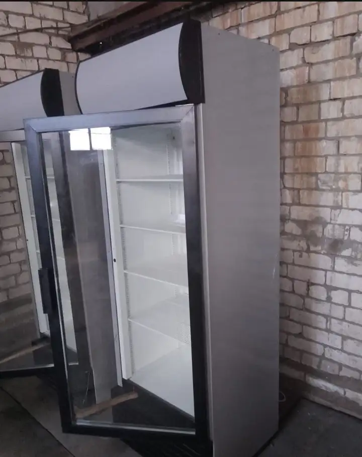 Холодильный шкаф витрина, фотография 4