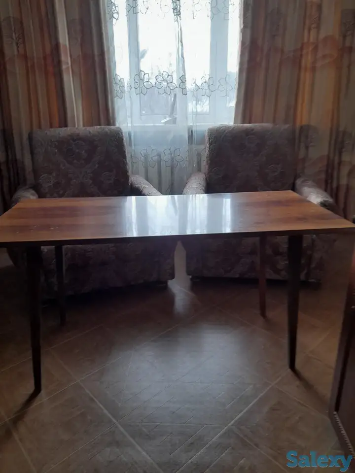 кресла и столик, фотография 1