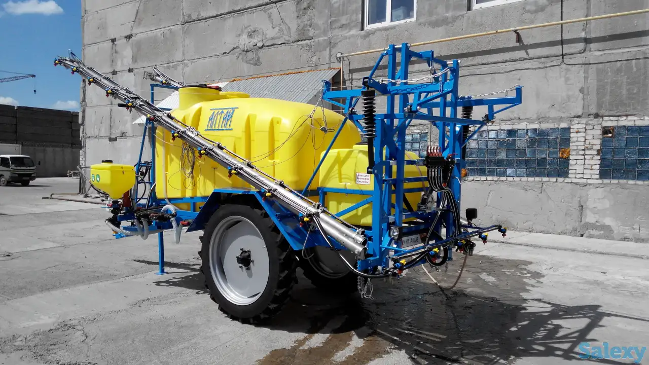 Опрыскиватель Алтай 3000, фотография 1