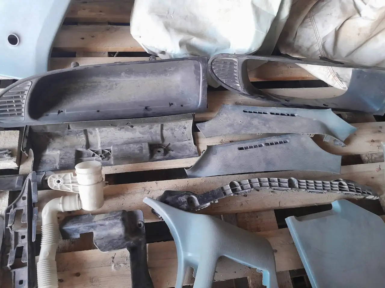 Подголовники на 3 ряд от Хонды Одиссей 1997, фотография 18