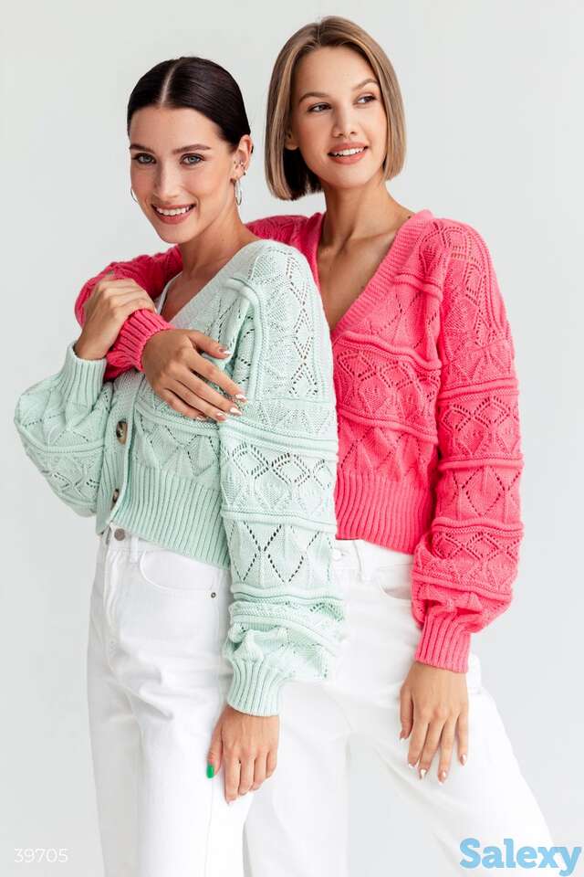 Яркий розовый кардиган, фотография 1