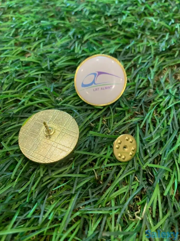 Изготовление значков с логотипом, фотография 4