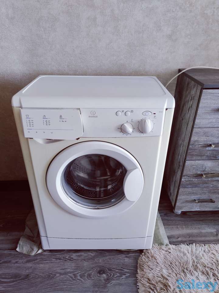 Продам стиральную машинку Indesit б/у в рабочем состоянии, фотография 1