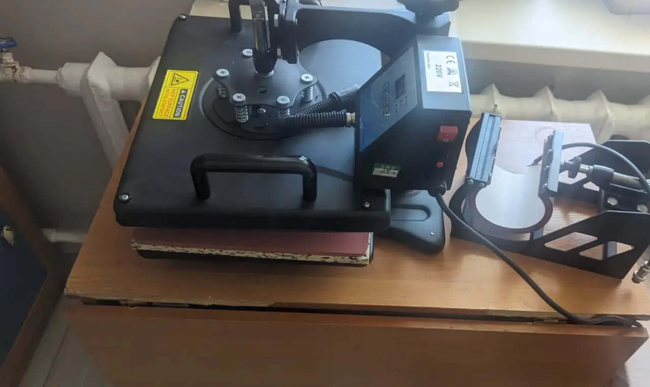 Термопресс для сублимаций футболок и кружек, фотография 1