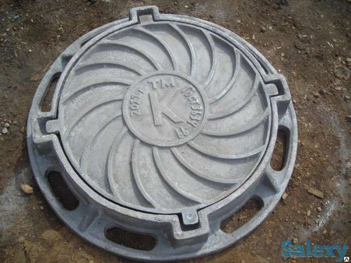с шарниром и замком люки чугунные, фотография 1