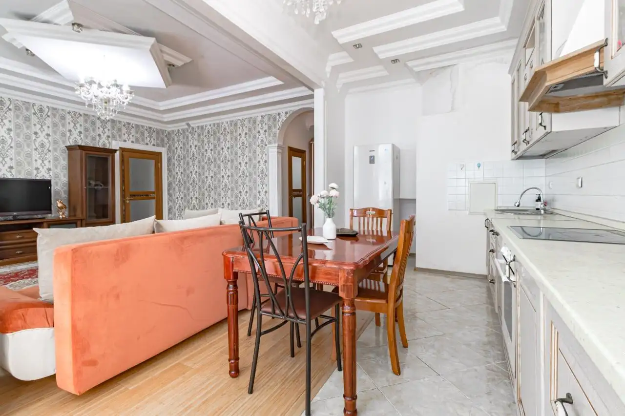 Апартаменты рядом с Байтереком, Кунаева 12/2, фотография 16