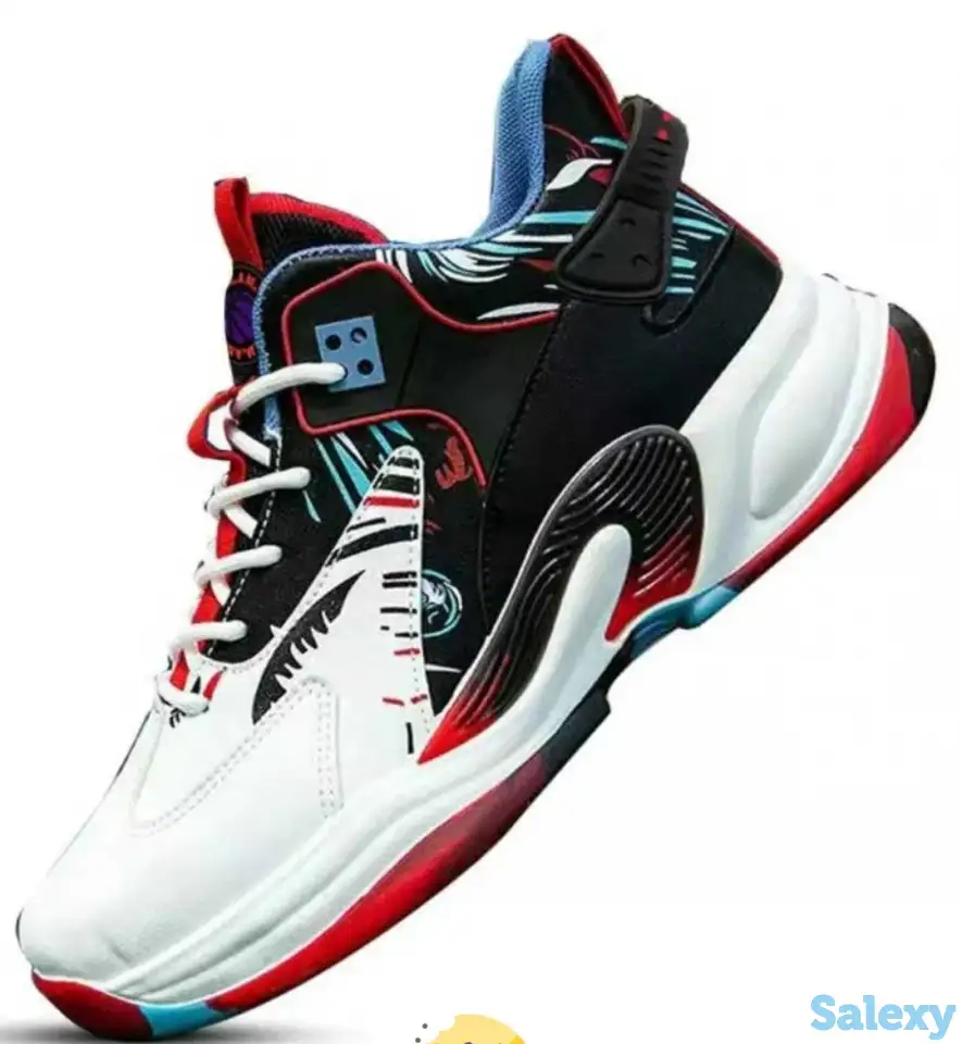 Кроссовки, фотография 2