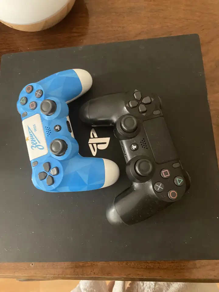 PS4 PRO, фотография 2