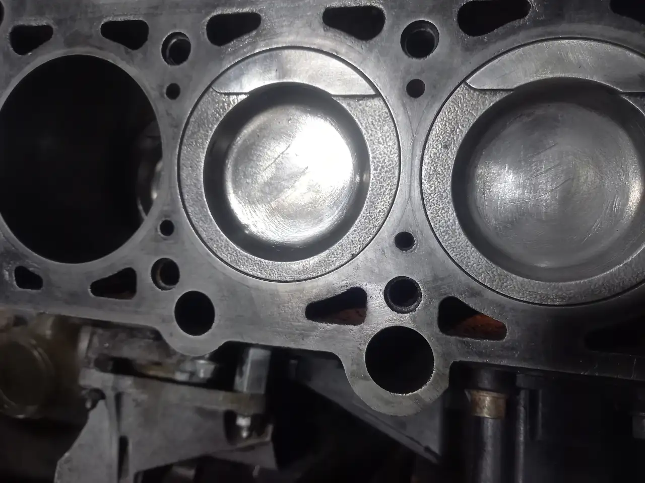 Ремонт двигателей легковых и грузовиков Камаз замена прокладки ГБЦ, фотография 3