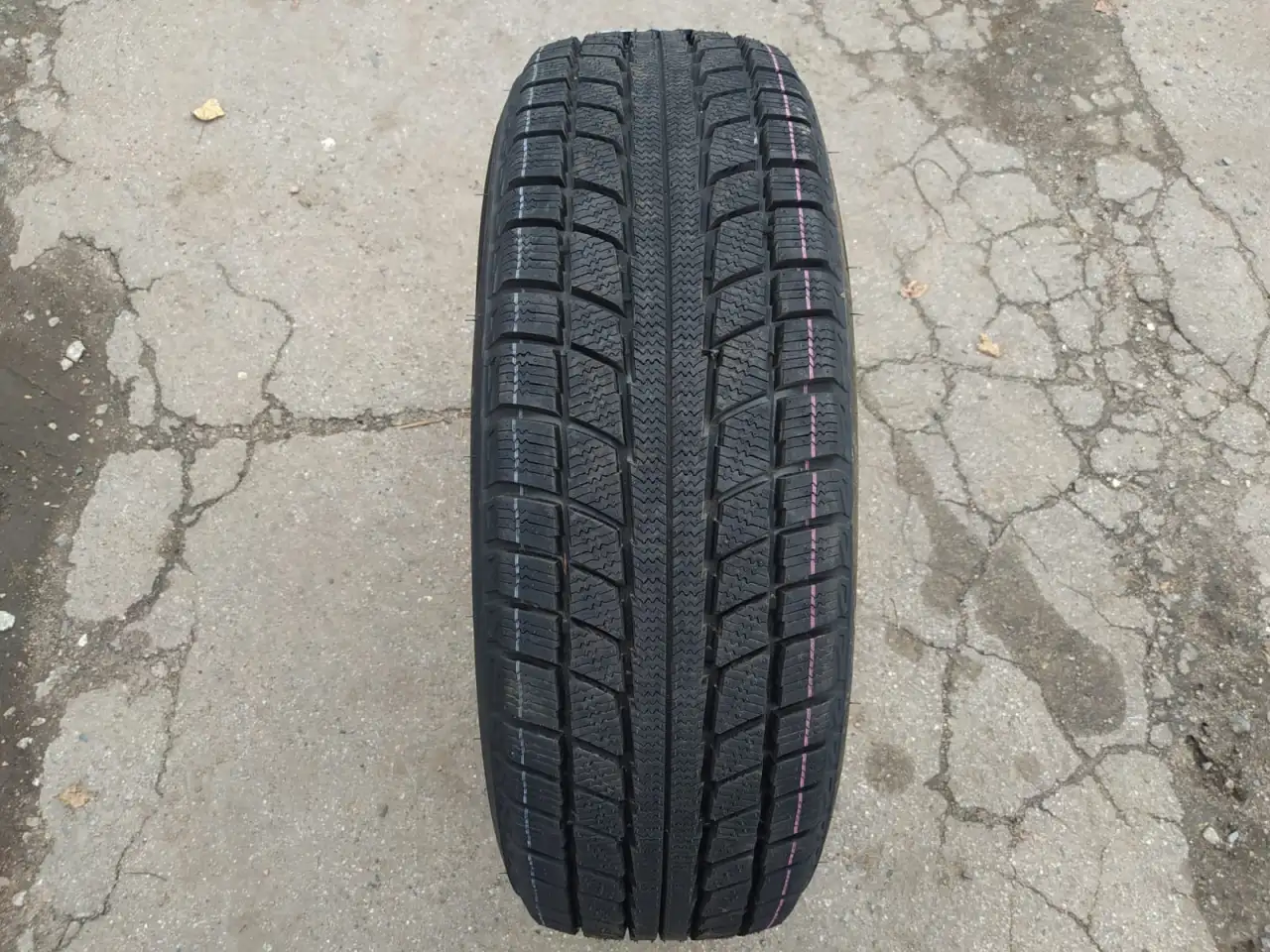 215.70.16 Triangle TR777 104T, фотография 3