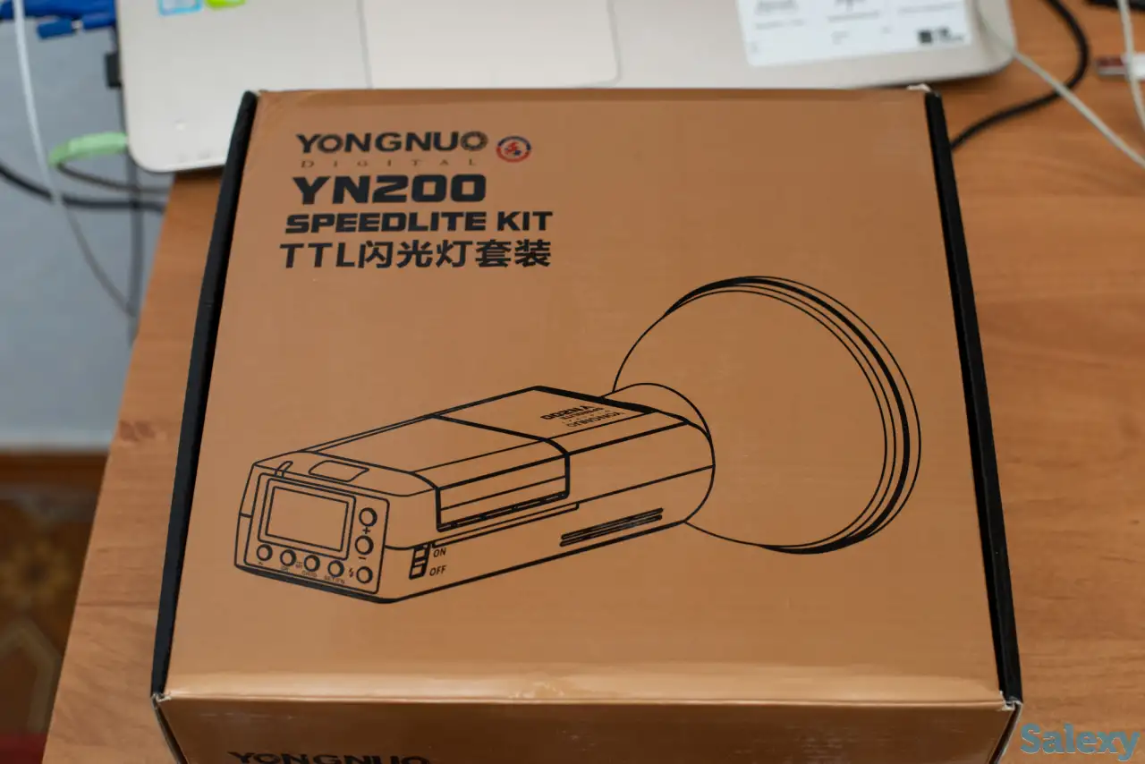 Вспышка Yongnuo YN200 + синхронизатор Yongnuo 560 TX Pro, фотография 2