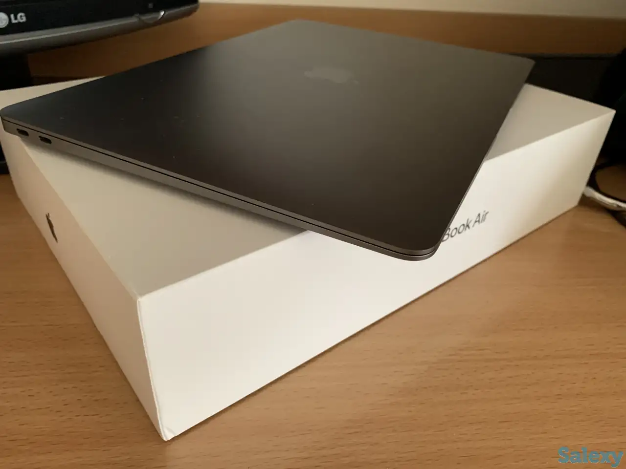 Продам MacBook Air 13 M1, фотография 3