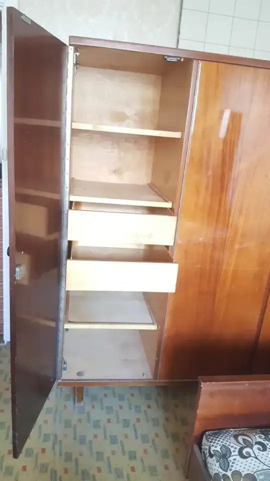 Шифоньер из дерева, фотография 4