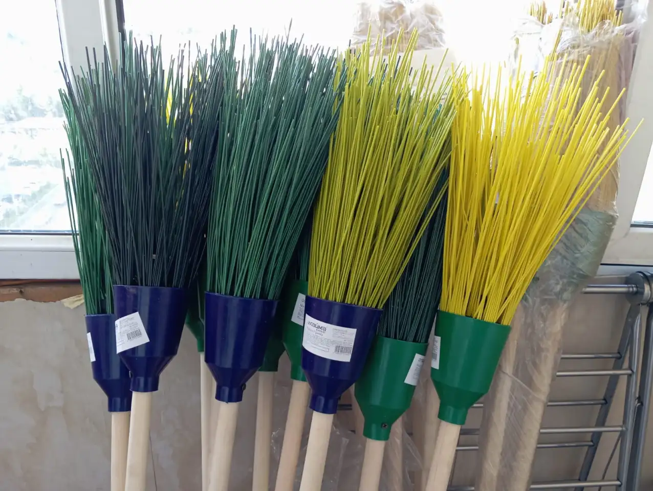 Метла Лайма Прима Эксперт - ваш надежный помощник в частном доме, в саду и огороде, фотография 1