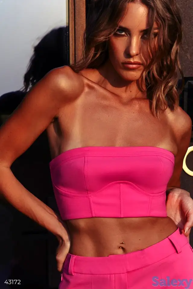 Корсетный малиновый топ, фотография 1