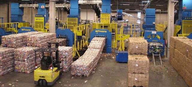 Вторсырье и макулатура , фотография 1