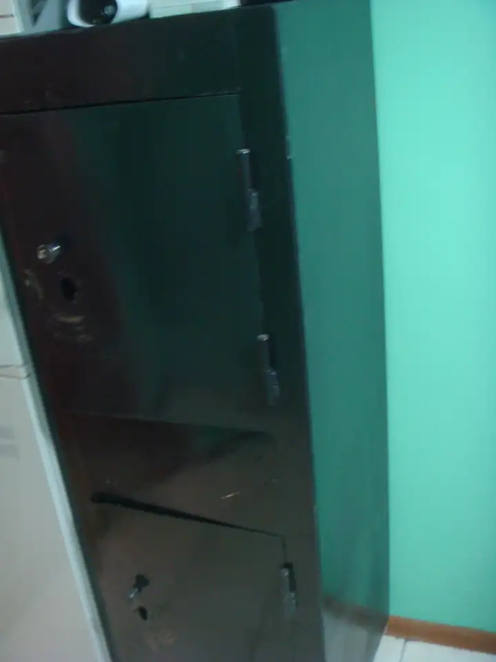 ПРОДАМ СЕЙФ стальной ДЛЯ ДОМА ИЛИ ОФИСА, фотография 1