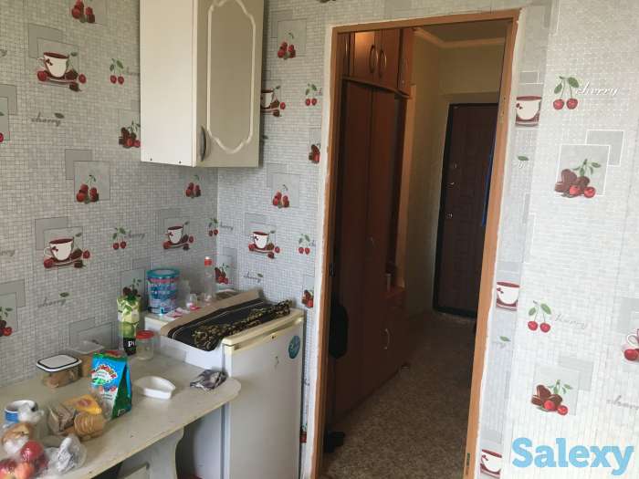 Продам 1-комнатный квартиру. Район Космос в центре города. По. Алии Молдагулова 43. 5/5. Панельный дом. тенге., фотография 3