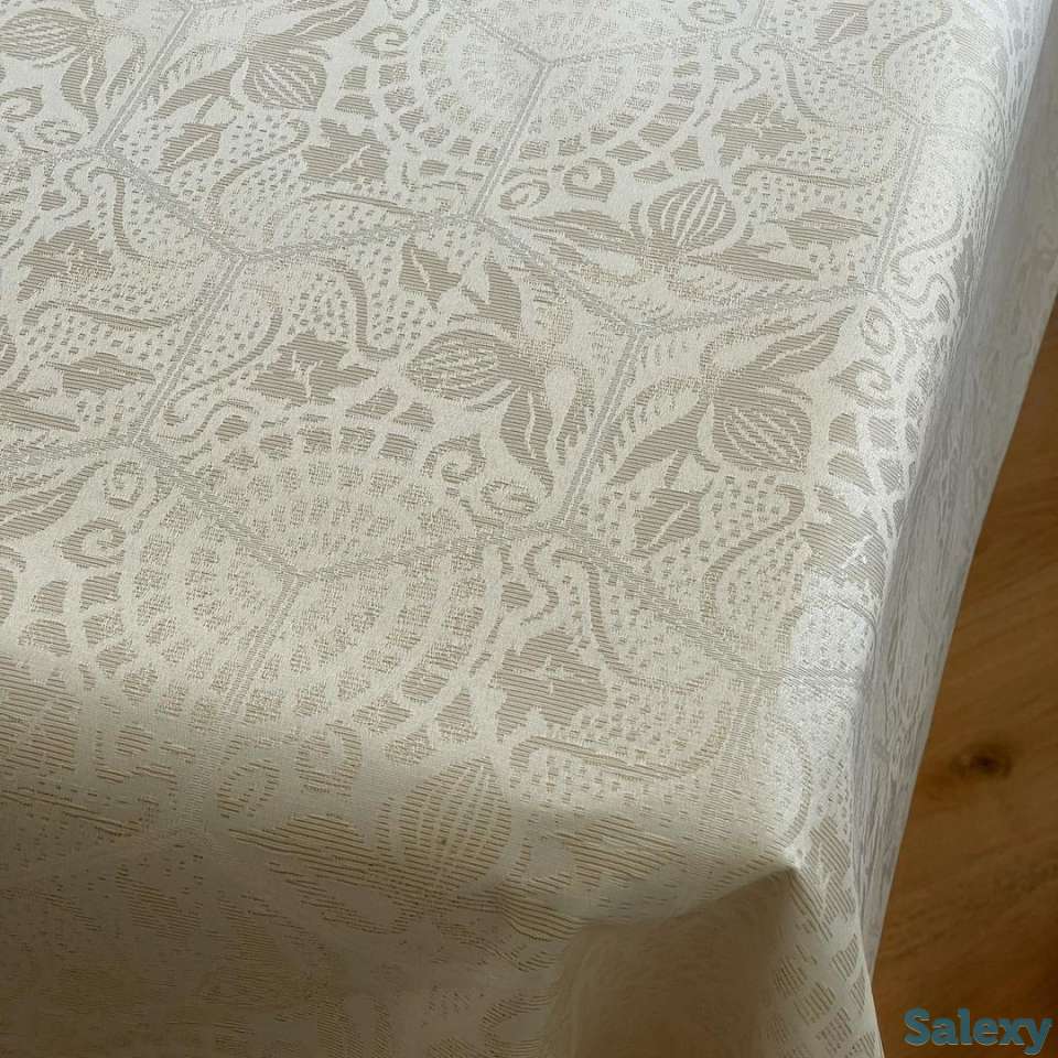 Испанская жаккардовая скатерть с золотым люрексом тефлоновым покрытием, фотография 1