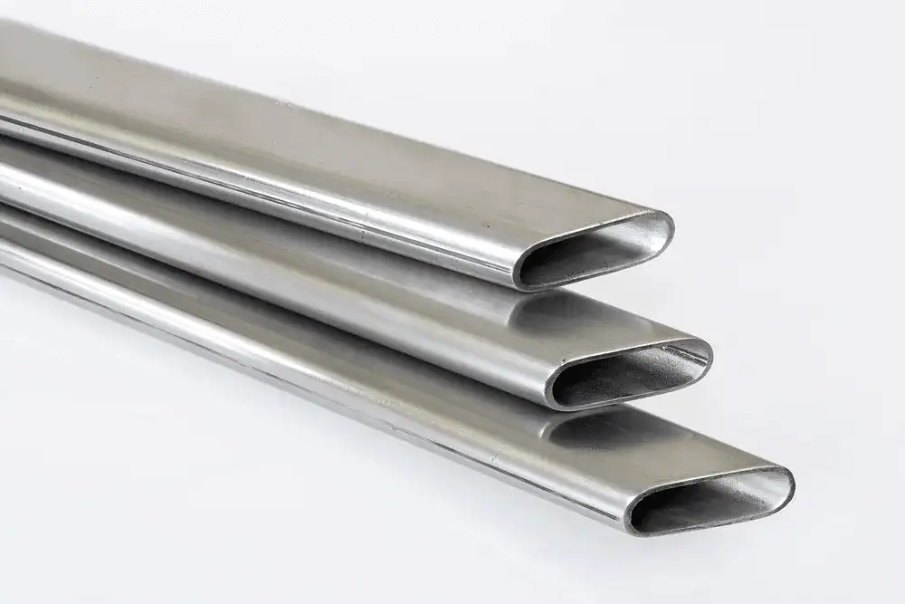 Труба плоскоовальная Размер: 30х15х1,2 мм; 40х20х1,5 мм; 45х25х1 мм, фотография 1