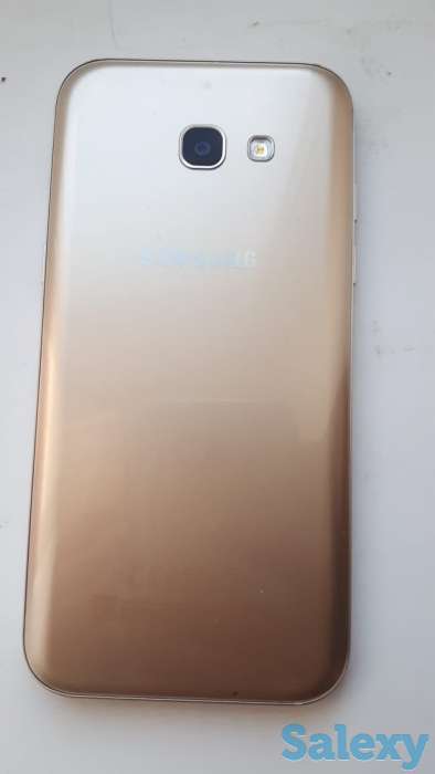 Продам смартфон Самсунг а5, фотография 1