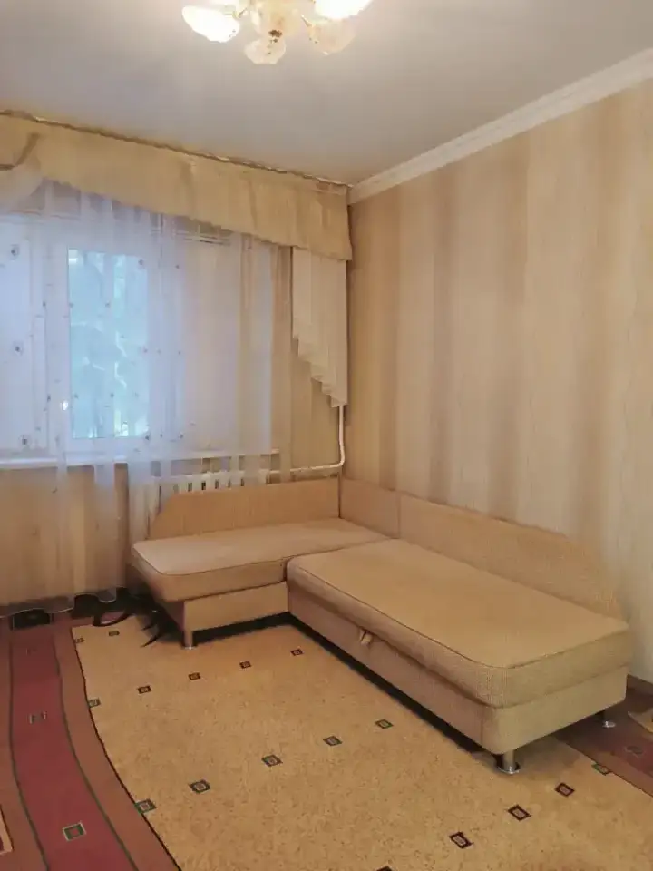 Продается 1-ком. квартира, общая площадь 38.1 кв.м., кухня 8 кв.м. на 3 этаже, фотография 1