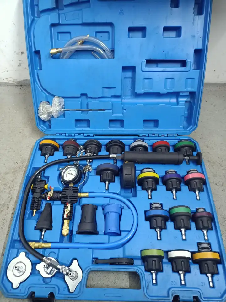 Набор для проверки герметичности системы охлаждения CT-N0133, фотография 1