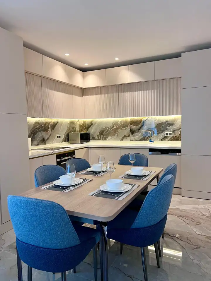 Люкс, двухкомнатная квартира. В ЦЕНТРЕ АЛАНИИ, ТУРЦИЯ. 100м от моря!!!, фотография 4