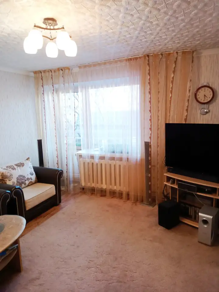 Продам квартиру, 4 микрорайон д35, фотография 2