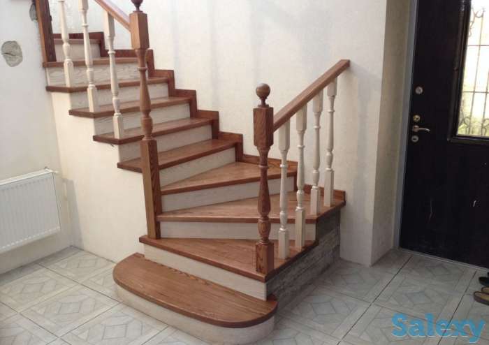 Изготовление деревянных лестниц,дверей. Материал сосна, бук, ясень., фотография 1