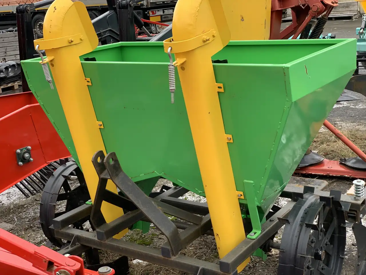 Картофелесажалка двухрядная навесная СКН-180300 D-pol копия Bomet, фотография 7