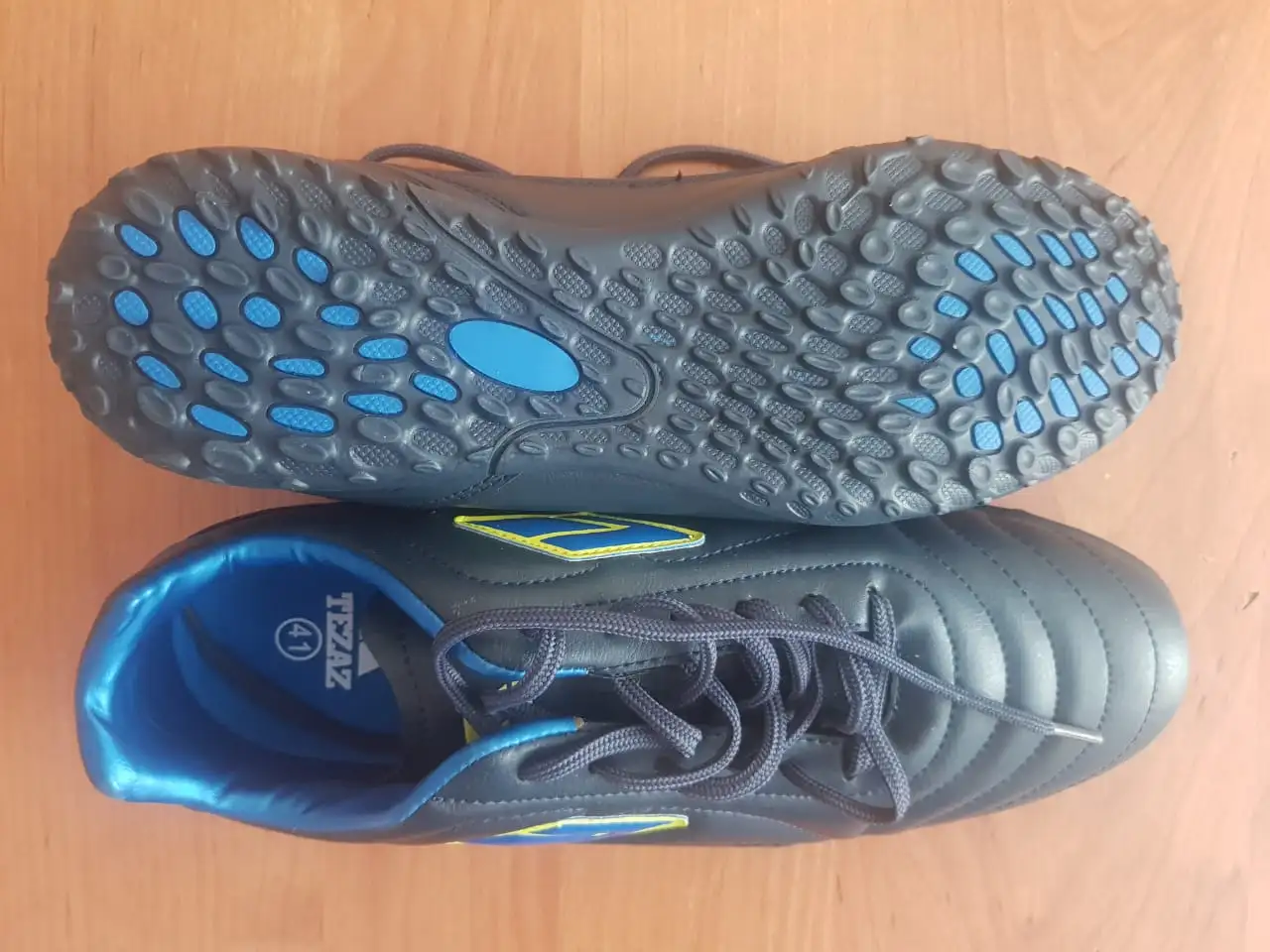 кроссовки для футзала, фотография 1