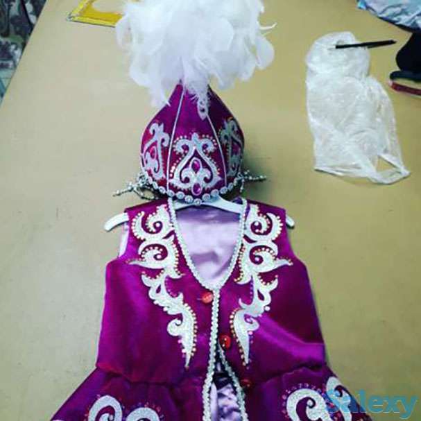 Детский камзол и головной убор, фотография 1