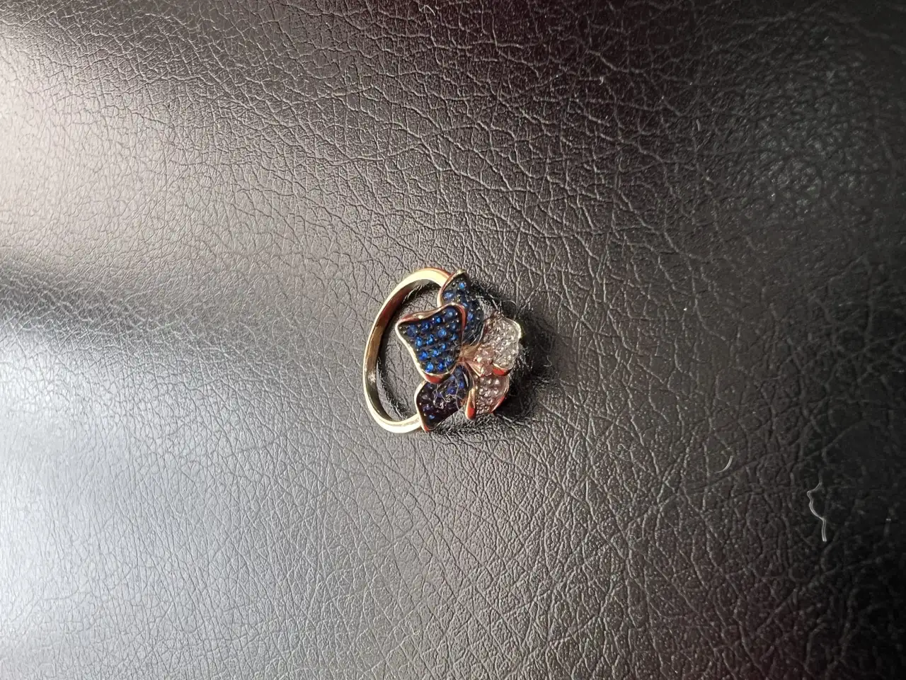 Продам золотое кольцо, фотография 2