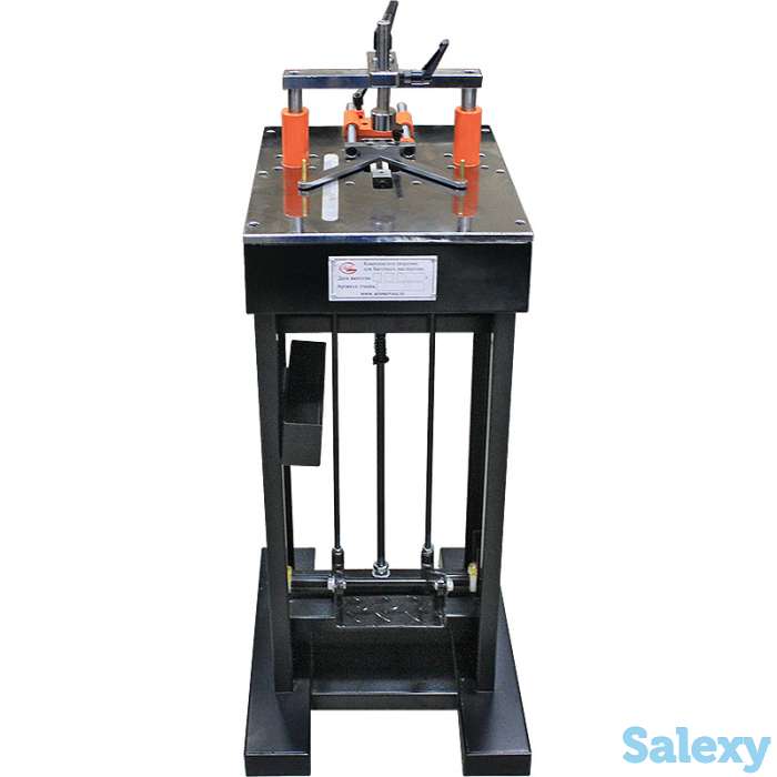 Модель-5 пневматический станок с ЧПУ для скрепления багет скобами., фотография 1