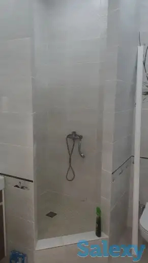 Душевые кабины и перегородки из стекла, фотография 1