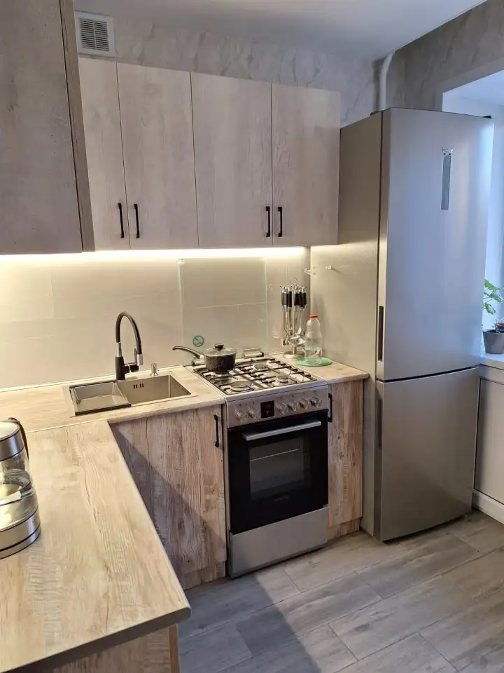 Продаю 2 комнатную квартиру по Назарбаева 19а, фотография 3