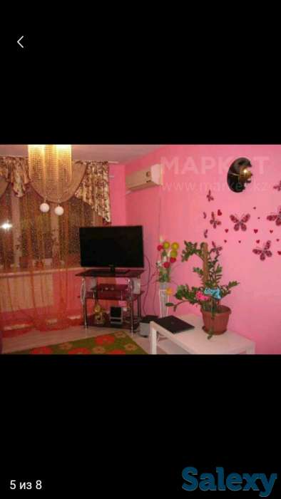 Продается чистая светлая уютная квартира не угловая проживаем сами . Торг уместин срочно, фотография 1