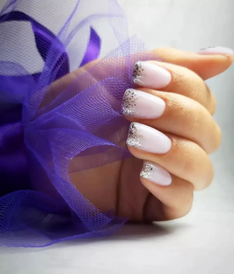 Маникюр, наращивание ногтей, прически, плетение волос, фотография 12