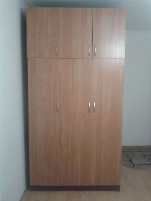 Срочно. Шкаф, диван, газовую плиту, стир. машину, раб. стол с тумбой, фотография 3