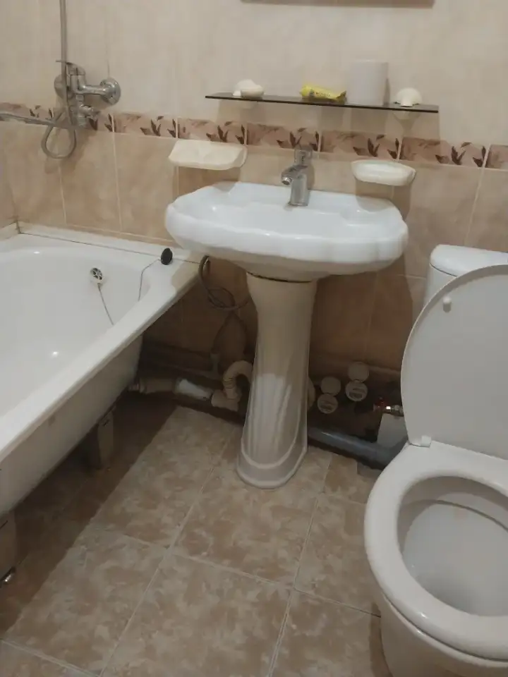 Сдам в аренду однокомнатную квартиру, улица Абая, дом 71, фотография 2