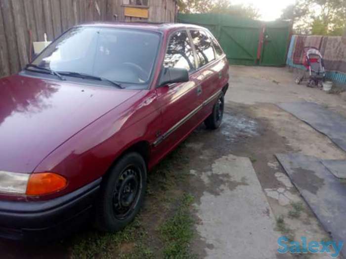 Опель астра в хорошем для своих лет состоянии, фотография 1