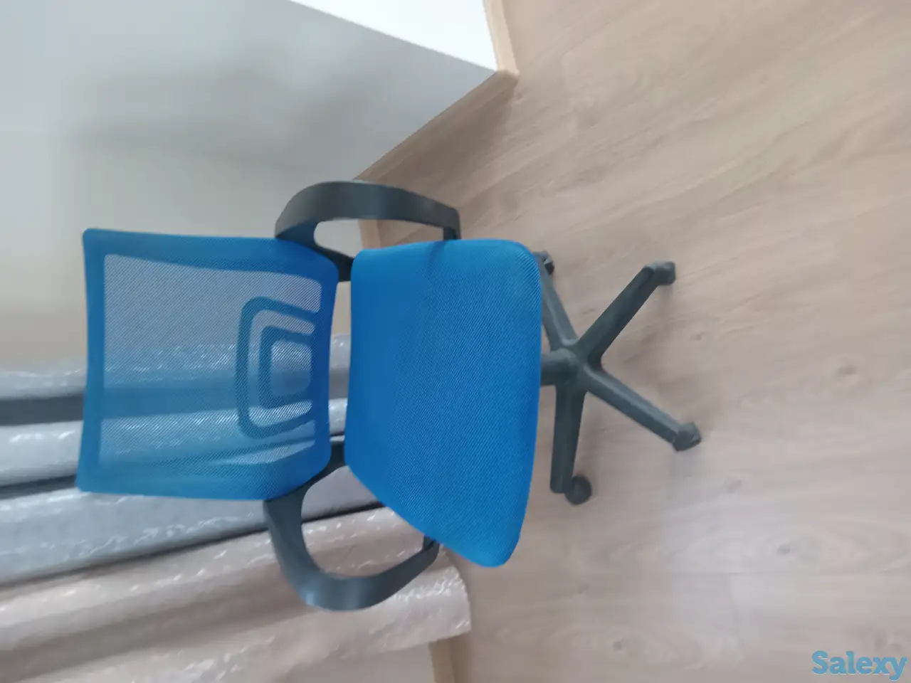 Продам компьетрные столы и кресла, фотография 4