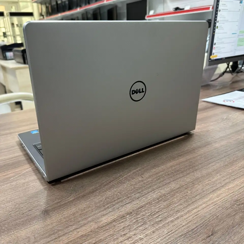 Ноутбук Dell Inspiron 15 i7-55008gb ramssd 128 gb с гарантией!, фотография 4