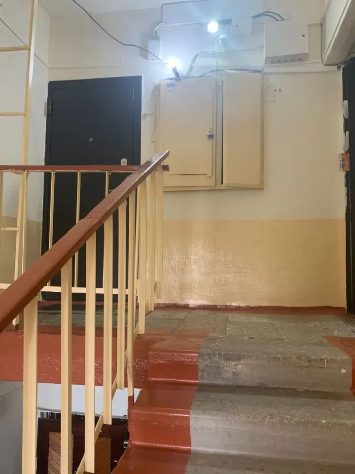 Продается 1 комнатная квартира в 8 микрорайоне, фотография 6