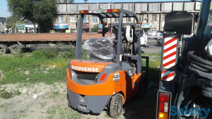 Вилочный погрузчик FD-15, фотография 4
