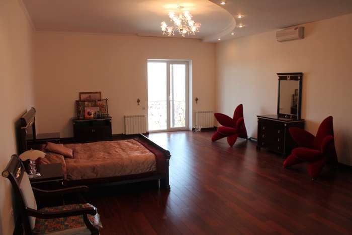 7-комнатный дом, проспект Достык — Тайманова, фотография 9