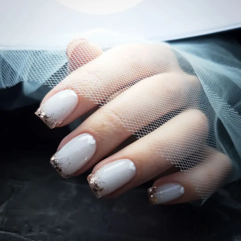 Маникюр, плетение волос, прически, фотография 7