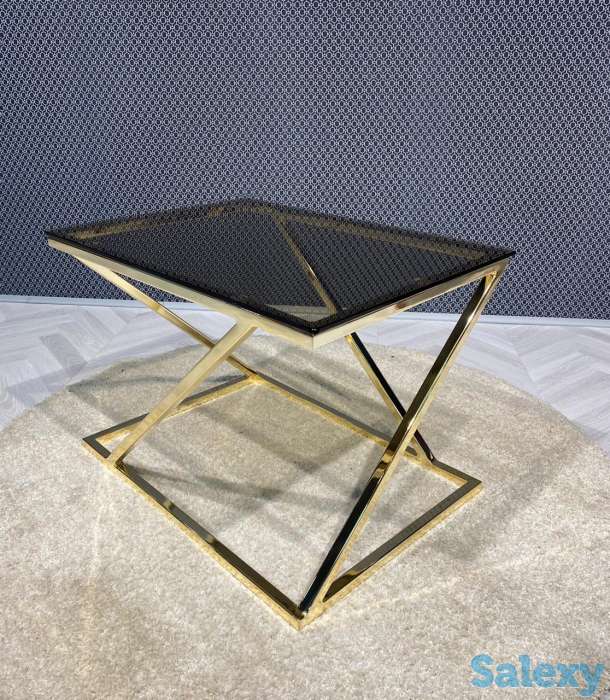 Металлизированный стол 