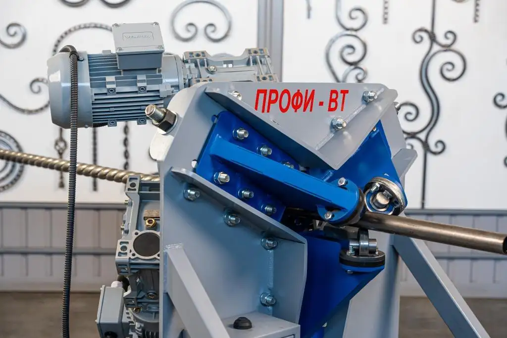 Прокатно-формовочные станки ПРОФИ-ВТ  для изготовления витой трубы с тремя гранями крученой формы, фотография 4